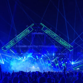 Master Wide_0001s_0007_Layer 147